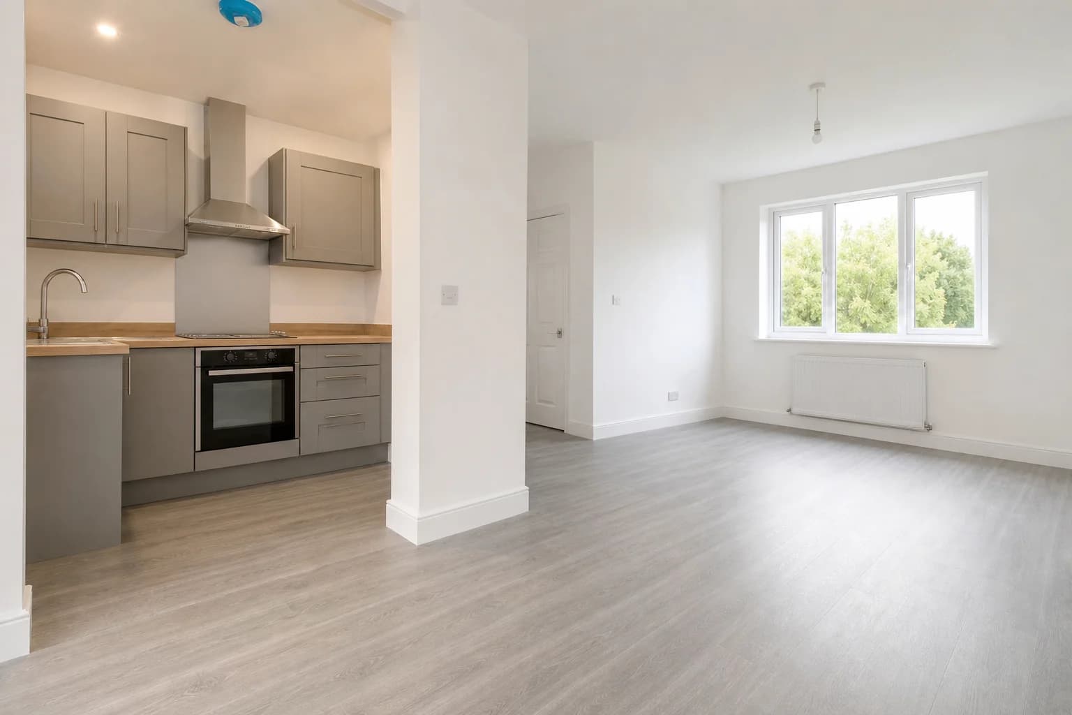 Refurbished void flat with new kitchen and flooring